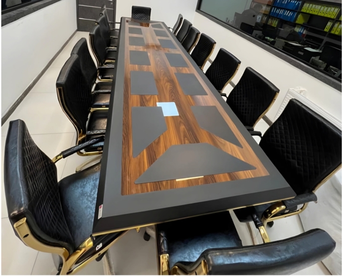 میز کنفرانسی ۱۴ نفره